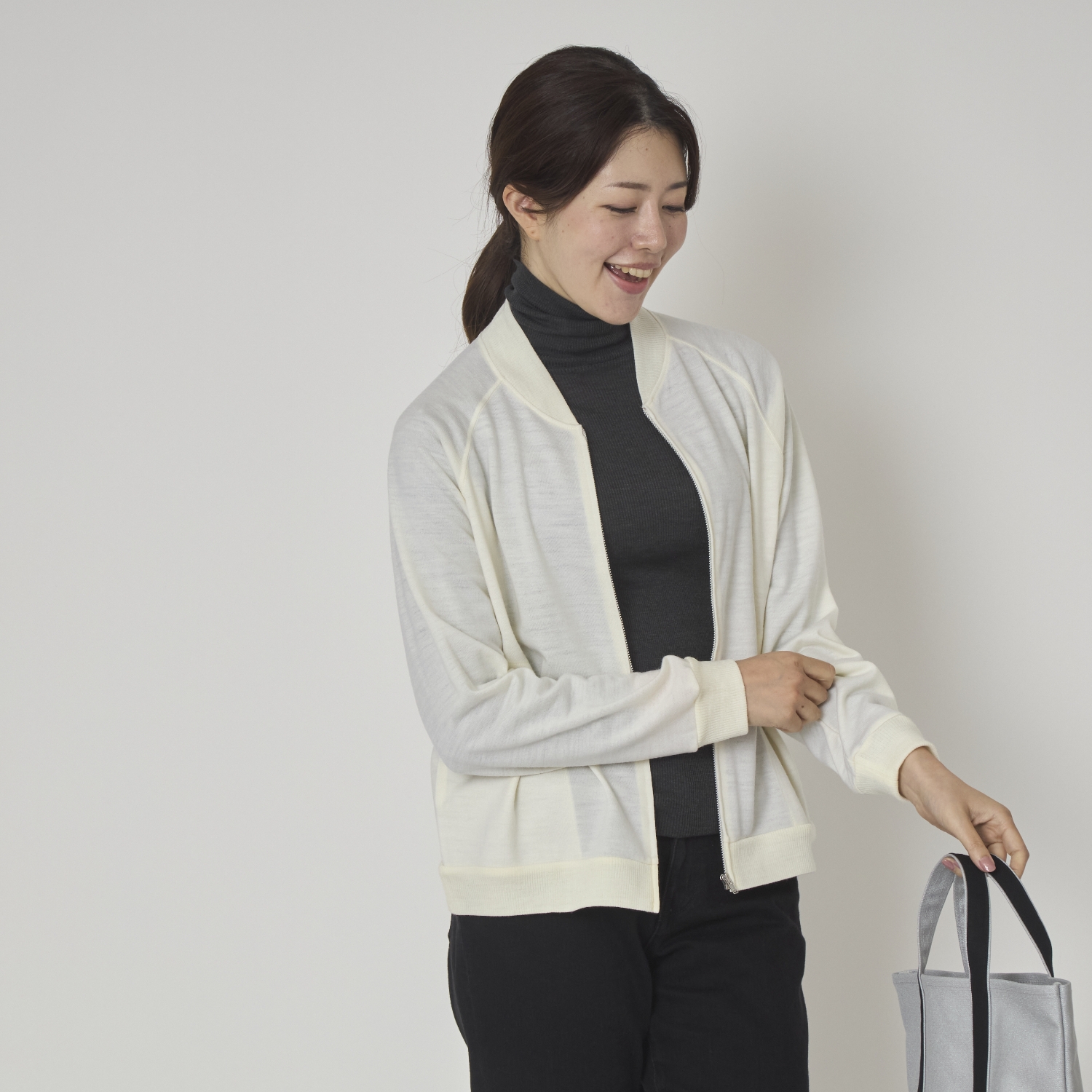 sohi/ウォッシャブルウール天竺ジップアップカーデ